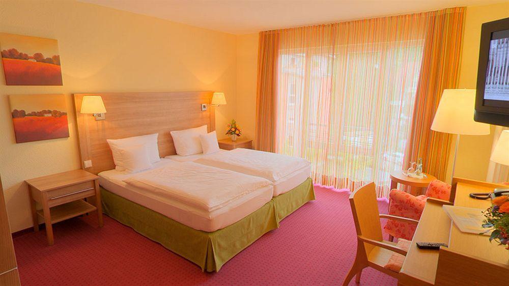 Hotel Harzer Am Kurpark Bad Herrenalb Extérieur photo