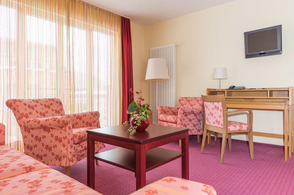 Hotel Harzer Am Kurpark Bad Herrenalb Extérieur photo
